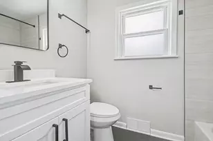 811 East End Ave, Hillside, IL 60162 - Photo 14