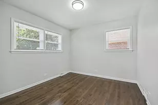 811 East End Ave, Hillside, IL 60162 - Photo 12