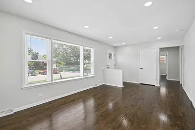 811 E End Avenue, Hillside, IL 60162 - Photo 10