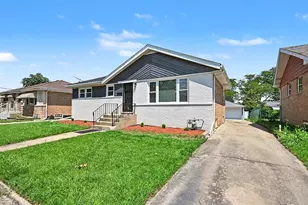 811 East End Ave, Hillside, IL 60162 - Photo 2