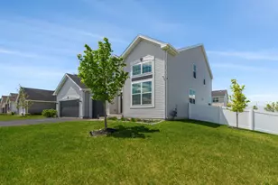 1388 Madsen St, Elburn, IL 60119 - Photo 2