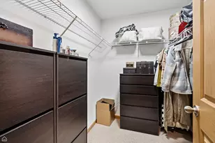 100 N Bokelman St, Roselle, IL 60172 - Photo 12