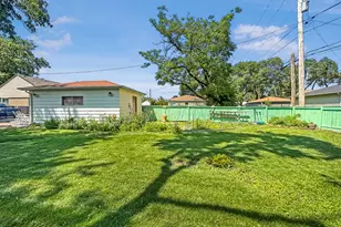 1113 Bristol Ave, Westchester, IL 60154 - Photo 12