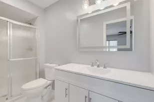 5226 Riverside Dr, Richton Park, IL 60471 - Photo 10