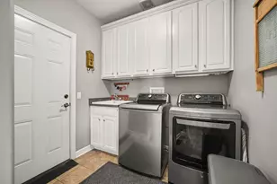 430 Pheasant Hill Dr, North Aurora, IL 60542 - Photo 36