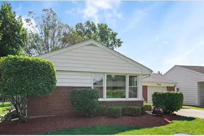 1419 W Saint James Place, Arlington Heights, IL 60005 - Photo 2