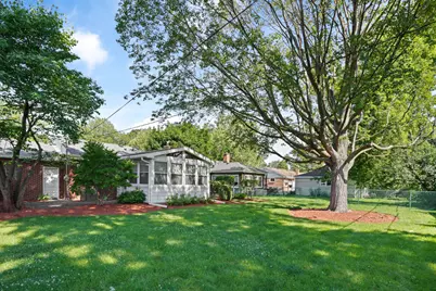 1419 W Saint James Place, Arlington Heights, IL 60005 - Photo 26
