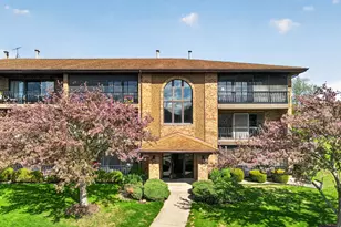 11111 Heritage Dr, Palos Hills, IL 60465 - Photo 1