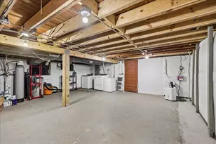 116 Valley Dr, Oakwood Hills, IL 60013 - Photo 18