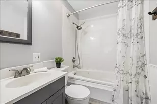 116 Valley Dr, Oakwood Hills, IL 60013 - Photo 14