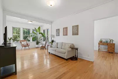 240 S Maple Avenue #1W, Oak Park, IL 60302 - Photo 2