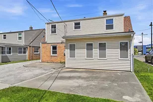 7922 N Waukegan Rd, Niles, IL 60714 - Photo 26