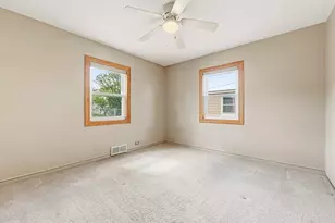 7922 N Waukegan Rd, Niles, IL 60714 - Photo 12