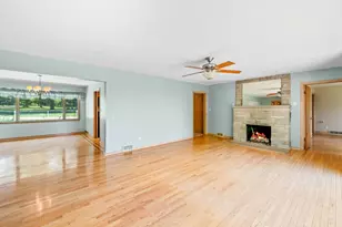 1999 Columbus St, Ottawa, IL 61350 - Photo 22