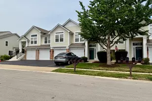 1150 Hawthorne Ln, Elk Grove Village, IL 60007 - Photo 1
