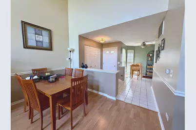 1150 Hawthorne Lane #1150, Elk Grove Village, IL 60007 - Photo 8
