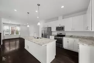 821 W Chase Ln, Palatine, IL 60067 - Photo 10