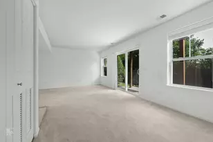 821 W Chase Ln, Palatine, IL 60067 - Photo 28