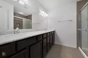 821 W Chase Ln, Palatine, IL 60067 - Photo 20