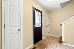 613 Sycamore Dr, Saint John, IL 61873 - Photo 4