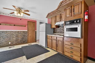 307 W Lincoln Ave, Gardner, IL 60424 - Photo 10