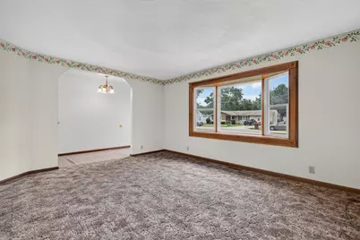 307 W Lincoln Avenue, Gardner, IL 60424 - Photo 6