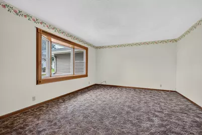 307 W Lincoln Avenue, Gardner, IL 60424 - Photo 4