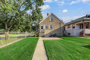 11924 Longwood Dr, Blue Island, IL 60406 - Photo 20
