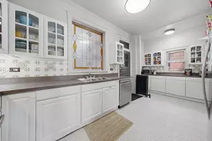 425 Greenwood St, Evanston, IL 60201 - Photo 14