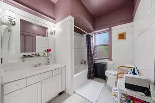 425 Greenwood St, Evanston, IL 60201 - Photo 16