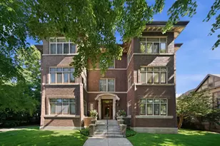 425 Greenwood St, Evanston, IL 60201 - Photo 1