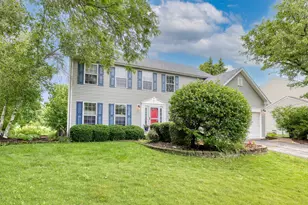 1471 Holbrook Ln, Batavia, IL 60510 - Photo 1