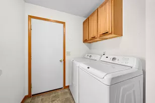 219 Acorn Dr, Poplar Grove, IL 61065 - Photo 20