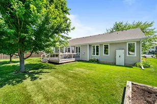 219 Acorn Dr, Poplar Grove, IL 61065 - Photo 40