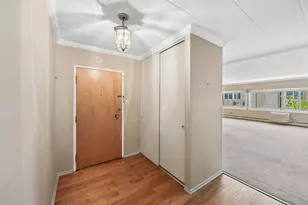 1139 Leavitt Ave, Flossmoor, IL 60422 - Photo 2