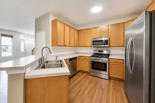 131 Springbrook Trail S, Oswego, IL 60543 - Photo 8