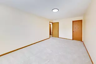 131 Springbrook Trail S, Oswego, IL 60543 - Photo 14