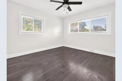 800 Ridgemoor Drive W, Willowbrook, IL 60527 - Photo 16