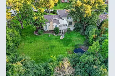 800 Ridgemoor Drive W, Willowbrook, IL 60527 - Photo 26