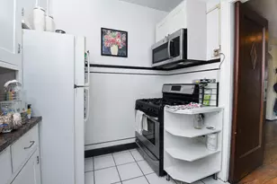 1217 W Granville Ave, Chicago, IL 60660 - Photo 6