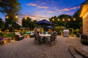 6904 Irish Ct, Darien, IL 60561 - Photo 14