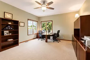 6904 Irish Ct, Darien, IL 60561 - Photo 32