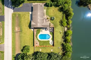 531 N Sycamore St, Hinckley, IL 60520 - Photo 20