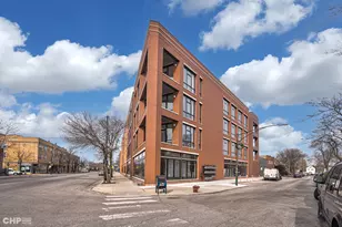 3114 N Ridgeway Ave, Chicago, IL 60618 - Photo 1