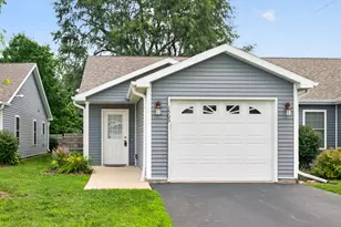 1503 Eadens Pl, Dixon, IL 61021 - Photo 2