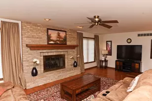 520 Schauer Ln, Rockford, IL 61107 - Photo 14