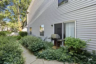 1209 Orleans Dr, Mundelein, IL 60060 - Photo 10