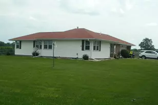3669 N 13000 Rd, Bonfield, IL 60913 - Photo 2