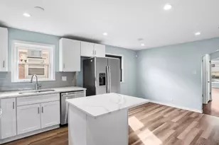 12321 S Green St, Calumet Park, IL 60827 - Photo 8