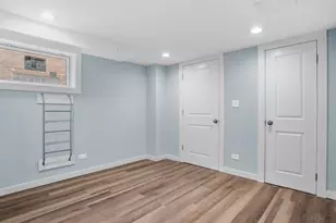 12321 S Green St, Calumet Park, IL 60827 - Photo 16